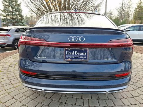 Used 2023 Audi e-tron Premium image 6