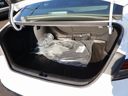 Certified 2025 Honda Accord Sport image 15