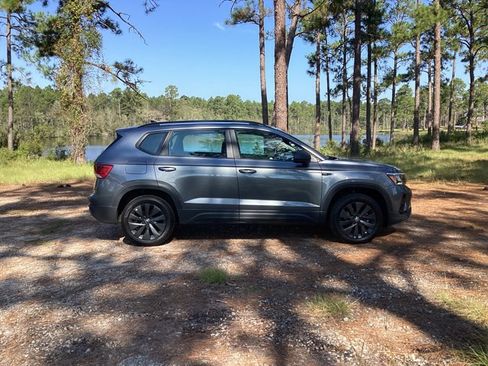 Used 2023 Volkswagen Taos S image 4