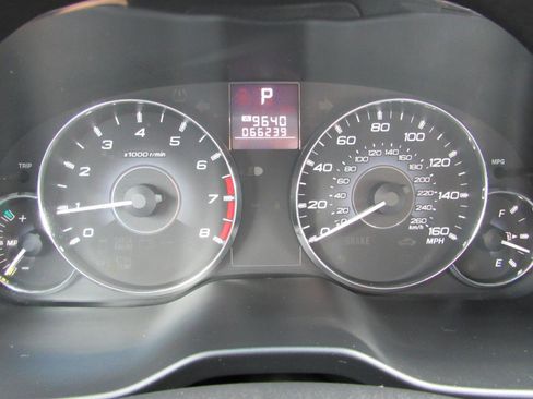 Used 2012 Subaru Legacy 3.6R Limited AWD/4WD image 16