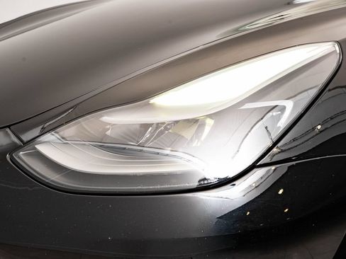 Used 2023 Tesla Model 3 Standard Range RWD image 14
