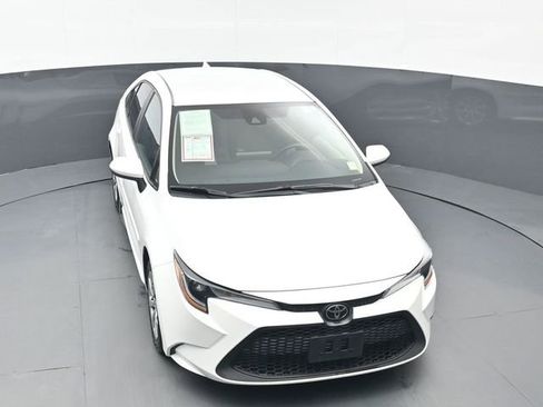 Certified 2022 Toyota Corolla LE image 39