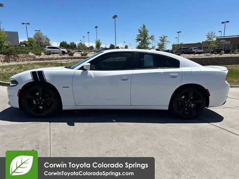 Used 2016 Dodge Charger R/T RWD image 4