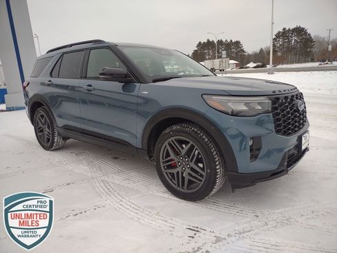 New 2026 Ford Explorer ST-Line w/ ST-Line Street Pack image 7