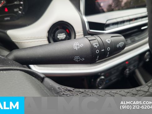 Used 2025 Jeep Compass Limited AWD/4WD image 16