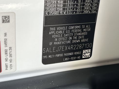 Used 2024 Land Rover Defender 110 S AWD/4WD image 28
