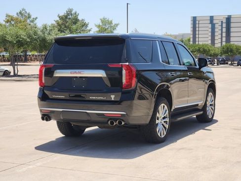 Used 2023 GMC Yukon Denali w/ LPO, Floor Liner Package AWD/4WD image 5