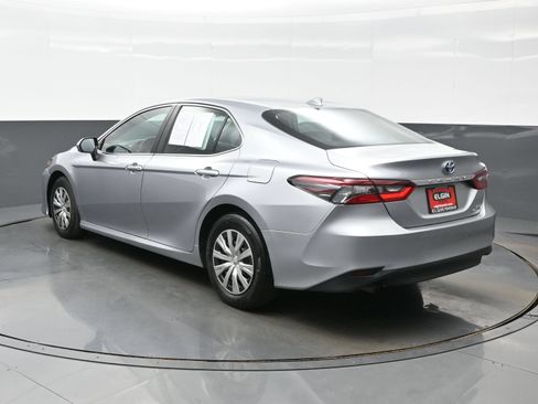 Used 2023 Toyota Camry LE FWD image 4
