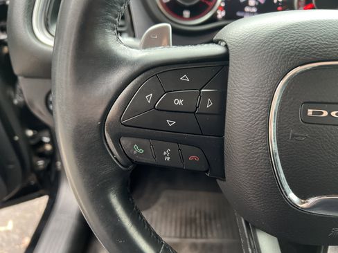 Used 2015 Dodge Challenger SXT w/ Super Sport Group (SS/T) image 19