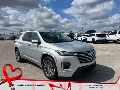 Certified 2022 Chevrolet Traverse Premier image 2
