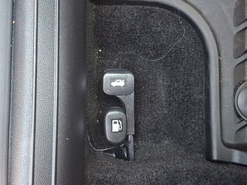 Certified 2025 Hyundai Elantra Sport FWD image 25