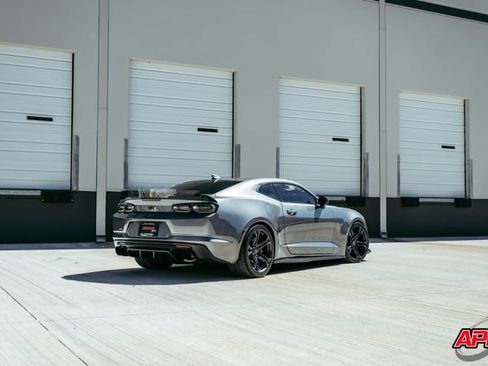 Used 2020 Chevrolet Camaro SS RWD image 60