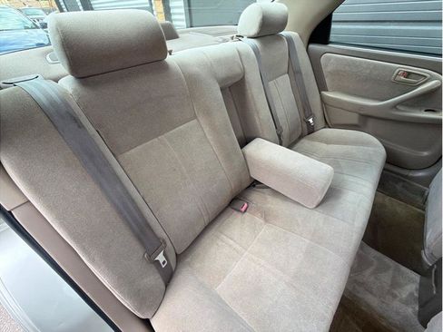 Used 1999 Toyota Camry LE FWD image 19