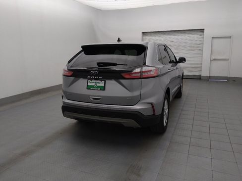 Used 2024 Ford Edge SEL image 7