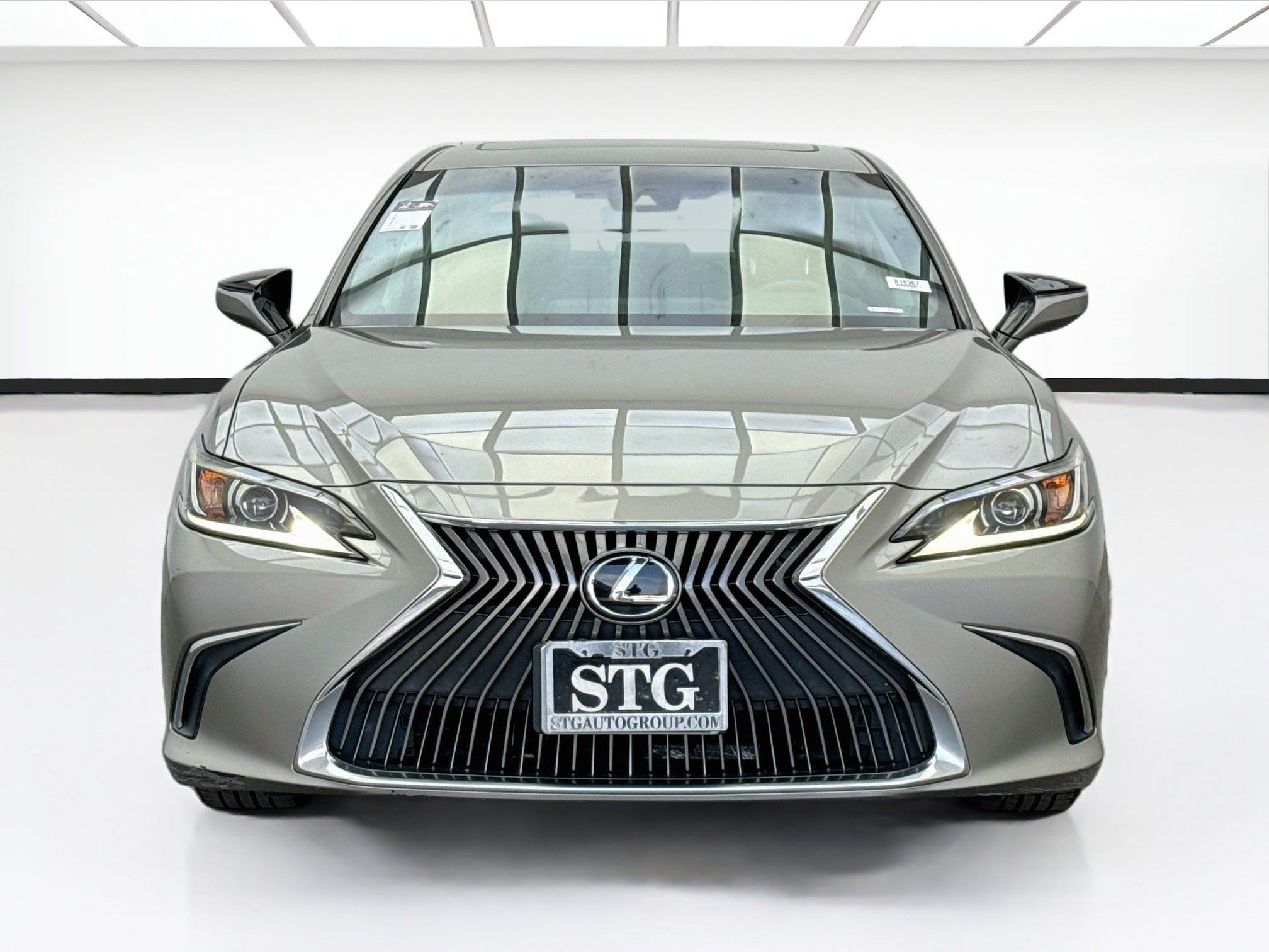 Used 2021 Lexus ES 350 w/ Accessory Package 2 FWD image 2