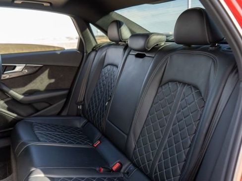Used 2019 Audi S4 Prestige w/ Prestige Package image 13