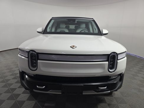 Used 2024 Rivian R1S Adventure AWD/4WD image 8
