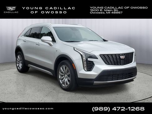 Certified 2020 Cadillac XT4 Premium Luxury w/ Cold Weather Package FWD image 2
