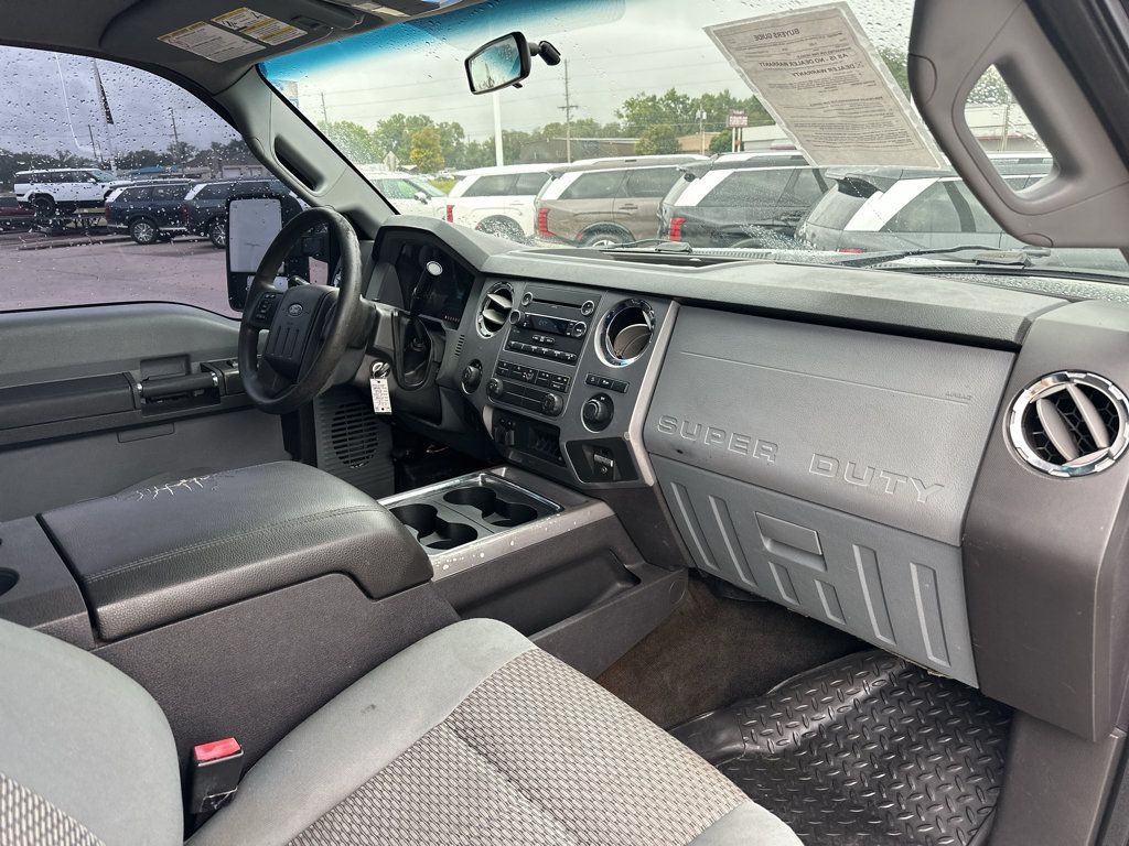 Used 2013 Ford F250 XLT w/ Chrome Pkg AWD/4WD image 6