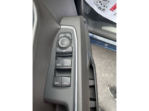 Used 2023 Chevrolet Silverado 1500 LT AWD/4WD image 13