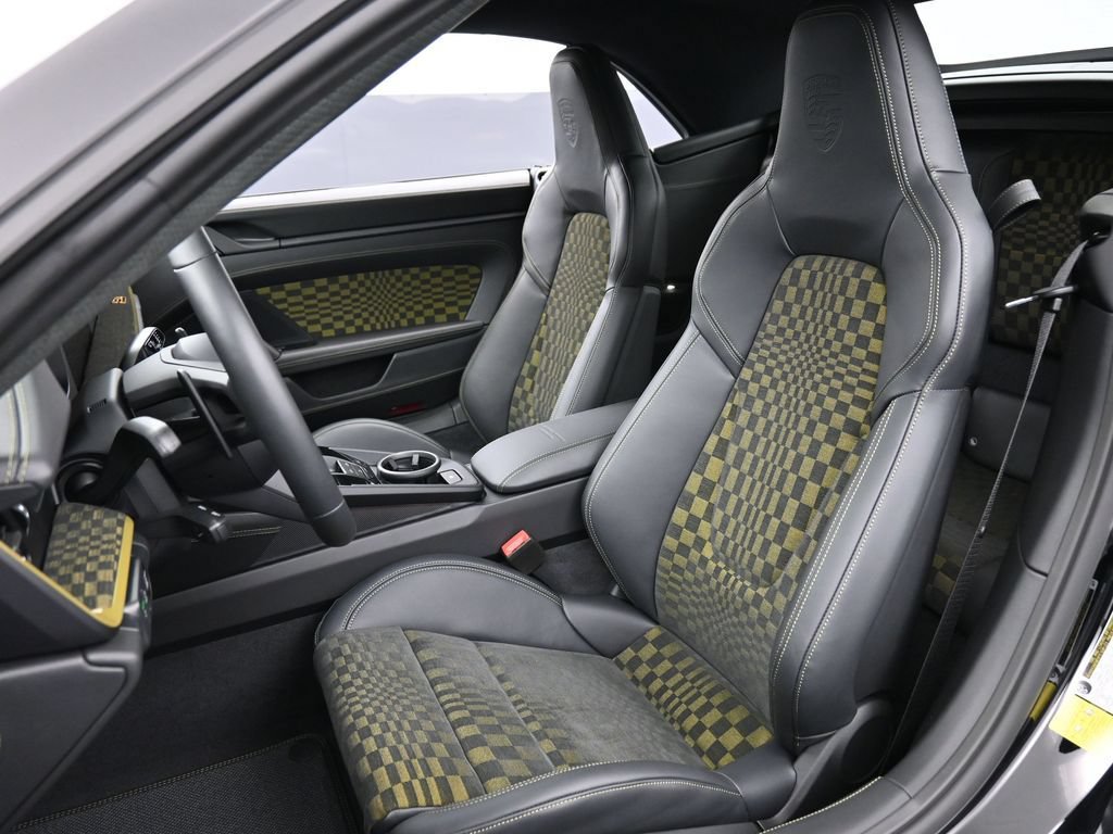 Certified 2026 Porsche 911 GTS RWD image 5