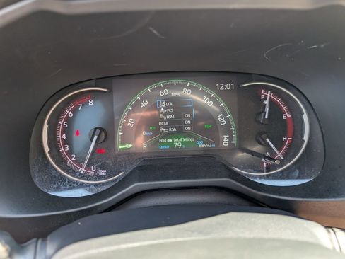 Used 2023 Toyota RAV4 XLE Premium FWD image 18