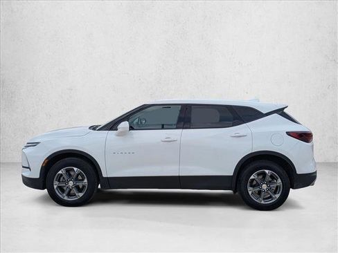 Used 2025 Chevrolet Blazer LT AWD/4WD image 9