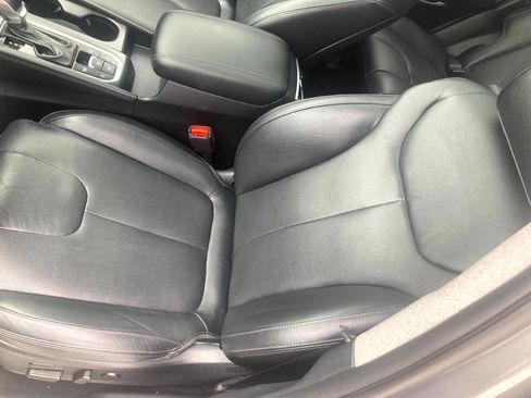 Used 2020 Hyundai Santa Fe Limited image 15