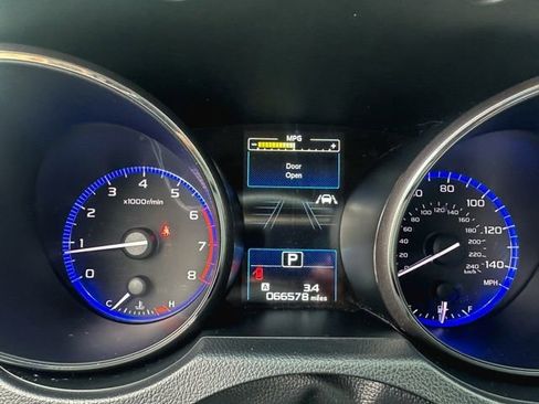 Used 2019 Subaru Outback 2.5i Limited AWD/4WD image 17