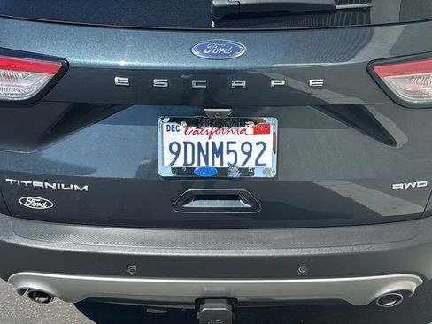 Certified 2022 Ford Escape Titanium w/ Titanium Elite Package AWD/4WD image 7