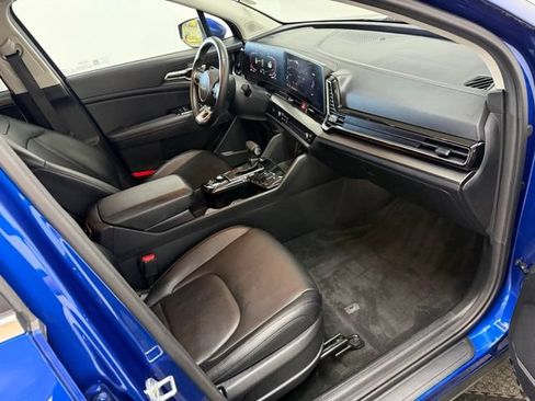 Used 2023 Kia Sportage EX FWD image 40
