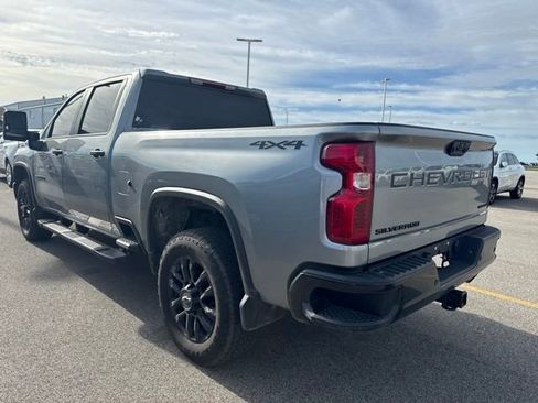 Used 2025 Chevrolet Silverado 2500 Custom w/ Custom Value Package AWD/4WD image 7