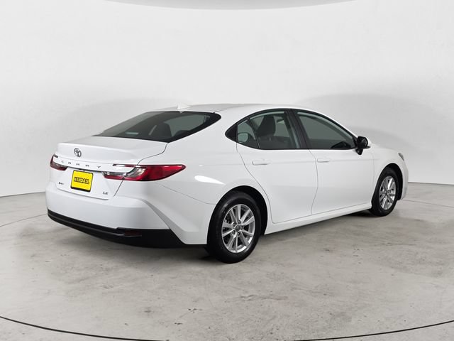 Used 2025 Toyota Camry LE FWD image 5