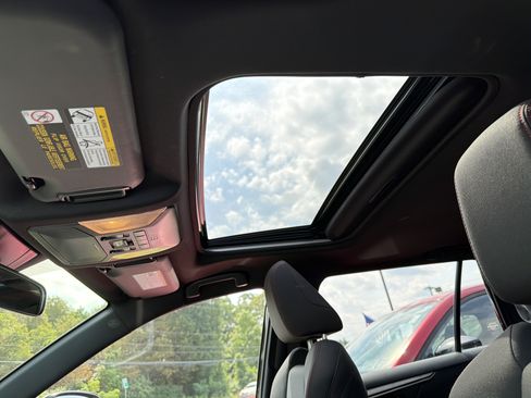 Used 2021 Toyota RAV4 SE w/ Weather & Moonroof Package AWD/4WD image 23