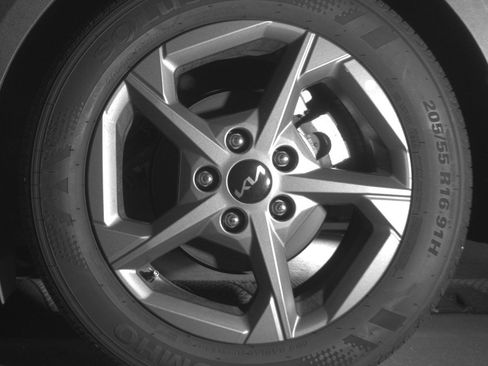 Used 2025 Kia K4 FWD image 14