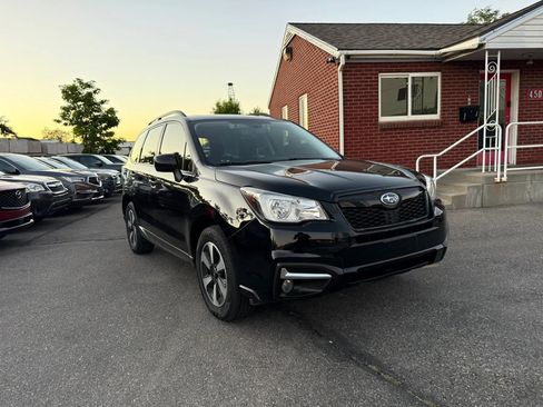 Used 2018 Subaru Forester 2.5i Premium AWD/4WD image 3