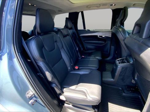Used 2021 Volvo XC90 T8 Inscription w/ Lounge Package AWD/4WD image 20