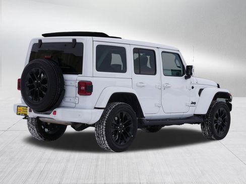 Certified 2023 Jeep Wrangler Unlimited Sahara image 7