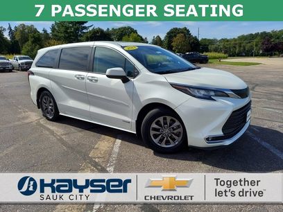 Used 2021 Toyota Sienna XLE