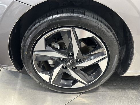 Certified 2023 Hyundai Elantra SEL w/ Convenience Package image 8