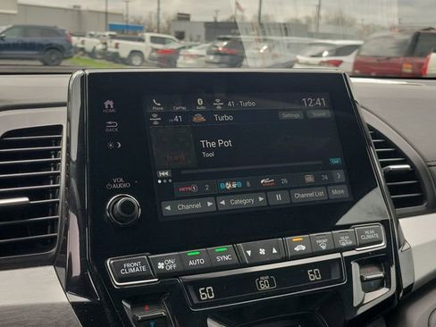 Used 2024 Honda Odyssey EX-L image 22