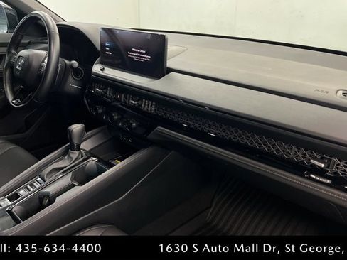 Used 2025 Honda Accord Sport image 23