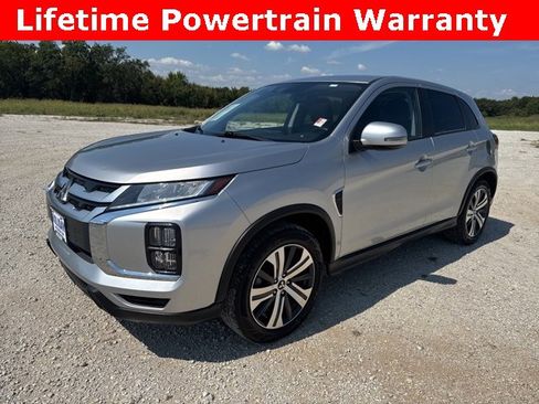Used 2024 Mitsubishi Outlander Sport SE image 1