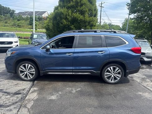 Used 2022 Subaru Ascent Touring AWD/4WD image 3