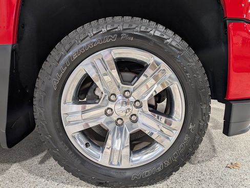 Used 2018 Chevrolet Silverado 1500 Custom w/ Custom Convenience Package image 15