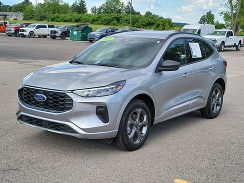 Used 2024 Ford Escape ST-Line w/ Tech Pack #1 AWD/4WD image 2