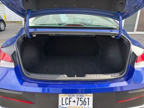 Used 2024 Hyundai Elantra SEL image 27