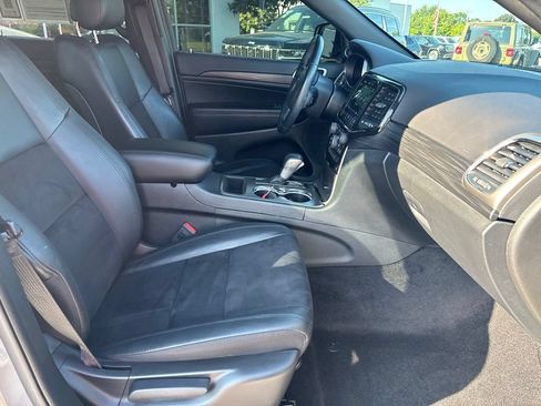 Used 2021 Jeep Grand Cherokee Laredo X AWD/4WD image 27