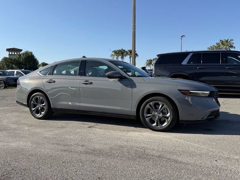 Used 2025 Honda Accord EX-L image 2