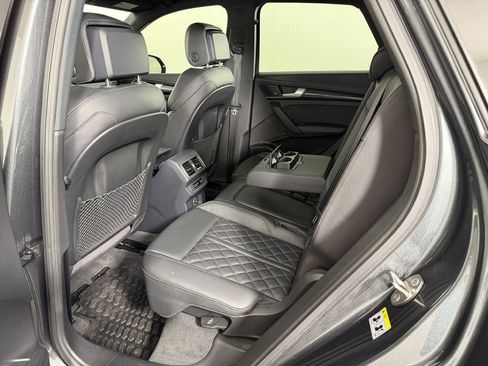 Used 2018 Audi SQ5 Prestige w/ Prestige Package AWD/4WD image 13